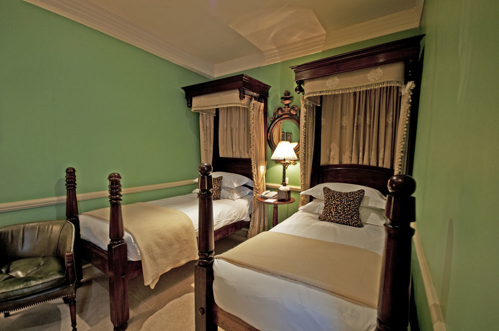 Hotel The Gore - Starhotels Collezione Londra