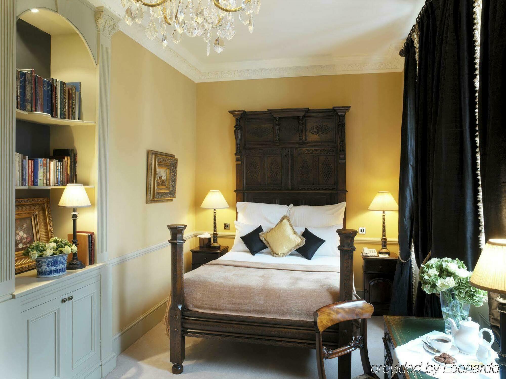 Hotel The Gore - Starhotels Collezione Londra